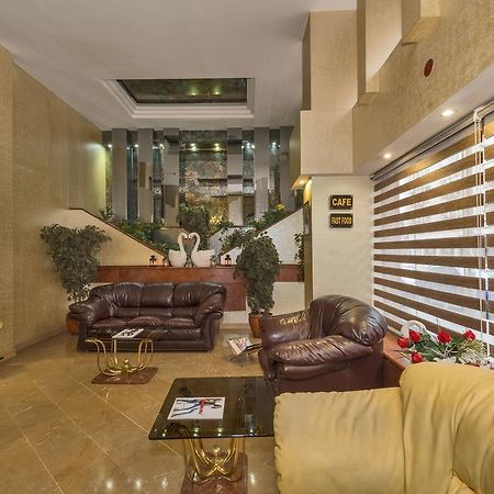 Beyaz Kugu Hotel Istanbul Exterior photo