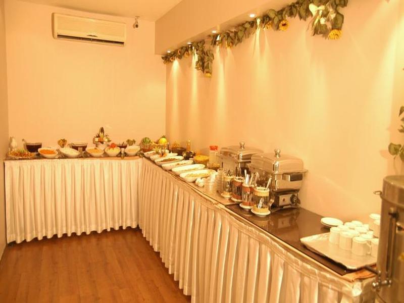 Beyaz Kugu Hotel Istanbul Exterior photo