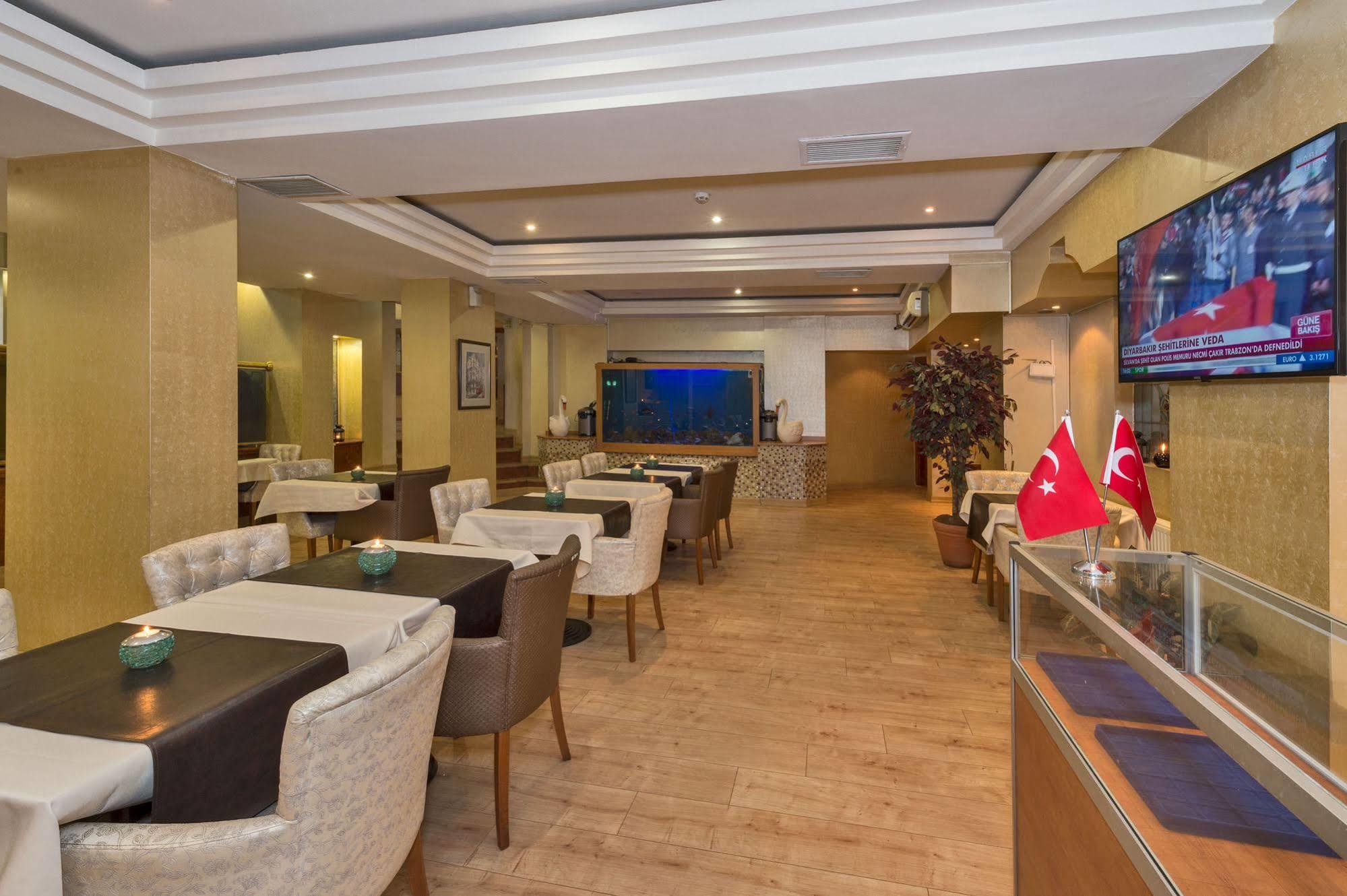 Beyaz Kugu Hotel Istanbul Exterior photo