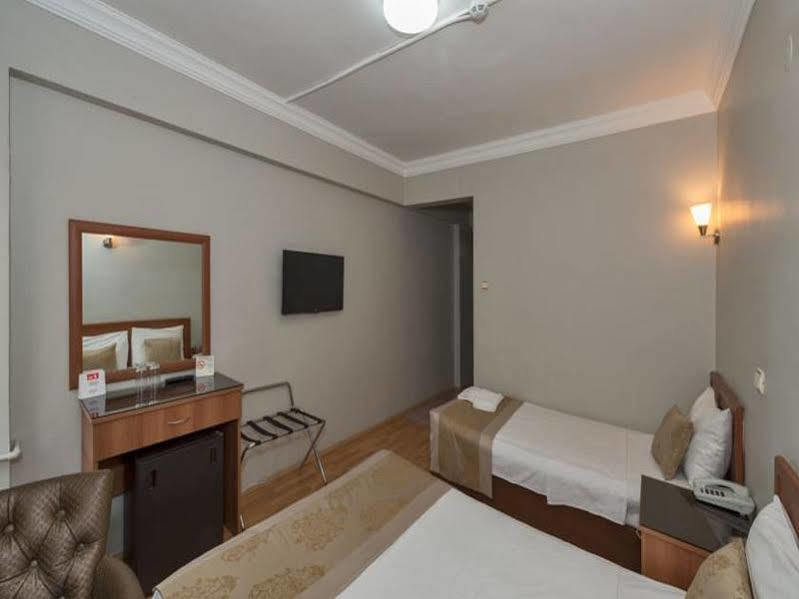 Beyaz Kugu Hotel Istanbul Exterior photo